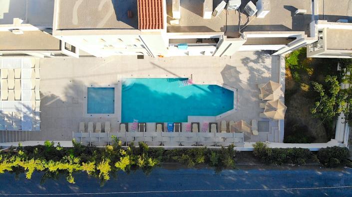 Image No.55-17 Bed Hotel for sale