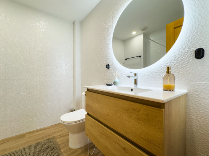 Image No.11-2 Bed Apartment for sale