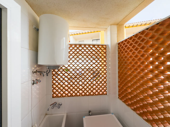 Image No.22-2 Bed Apartment for sale