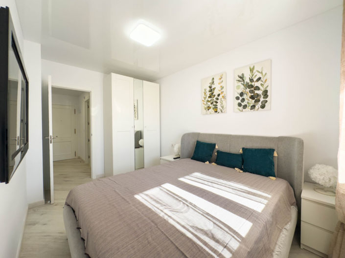 Image No.13-2 Bed Apartment for sale