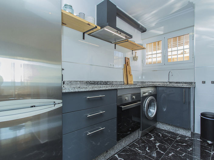 Image No.20-2 Bed Apartment for sale