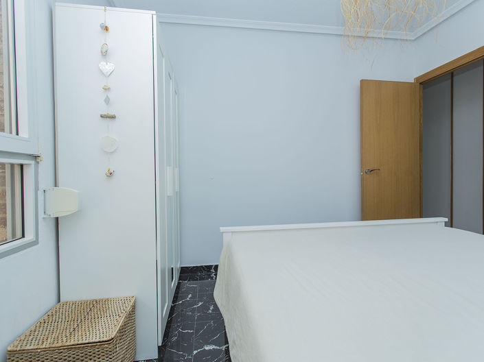 Image No.33-2 Bed Apartment for sale