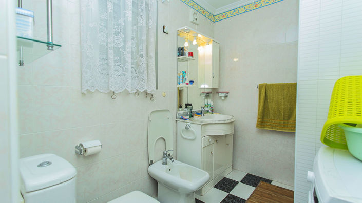 Image No.10-2 Bed Apartment for sale