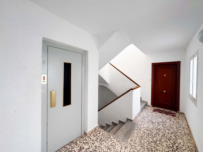 Image No.39-4 Bed Apartment for sale