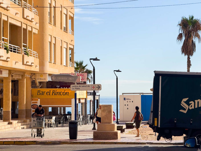 Image No.50-4 Bed Apartment for sale