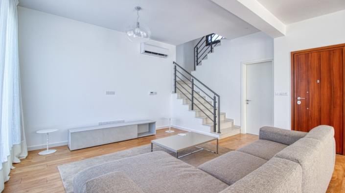 Image No.10-3 Bed Villa / Detached for sale