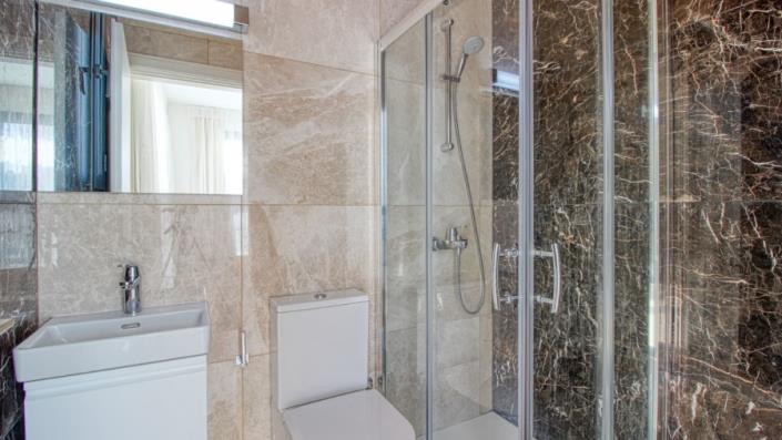 Image No.14-3 Bed Villa / Detached for sale