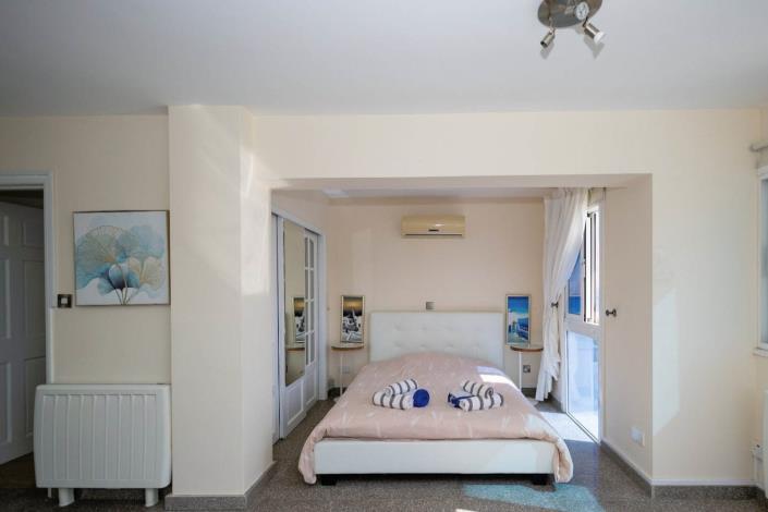 Image No.15-Villa / Détaché de 4 chambres à vendre à Zygi