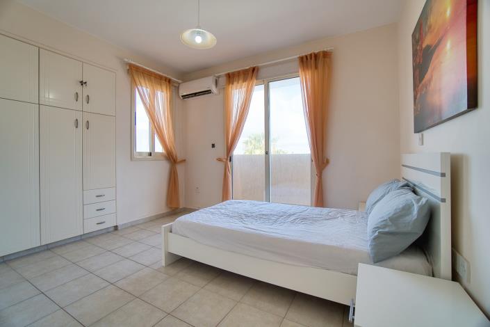 Image No.12-2 Bed Apartment for sale