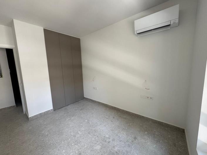 Image No.5-2 Bed Duplex for sale