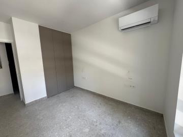 WhatsApp-Image-2025-04-16-at-11-41-58--4-