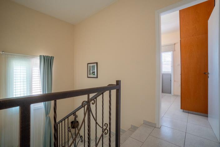 Image No.7-2 Bed Semi-Detached for sale