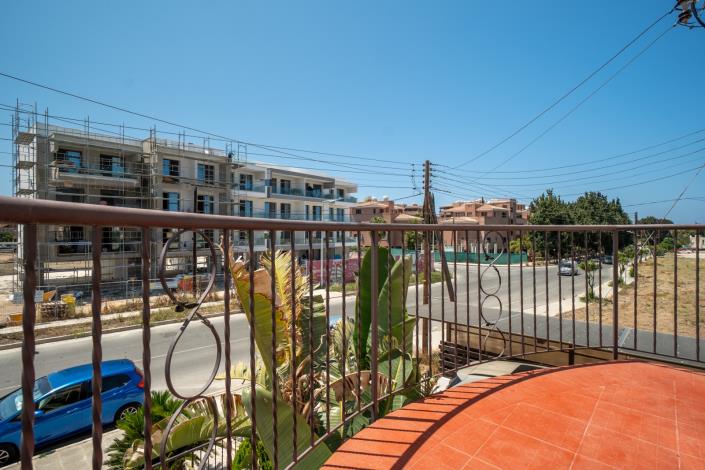 Image No.10-2 Bed Semi-Detached for sale