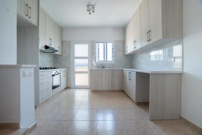 727102-town-house-for-sale-in-chloraka_orig