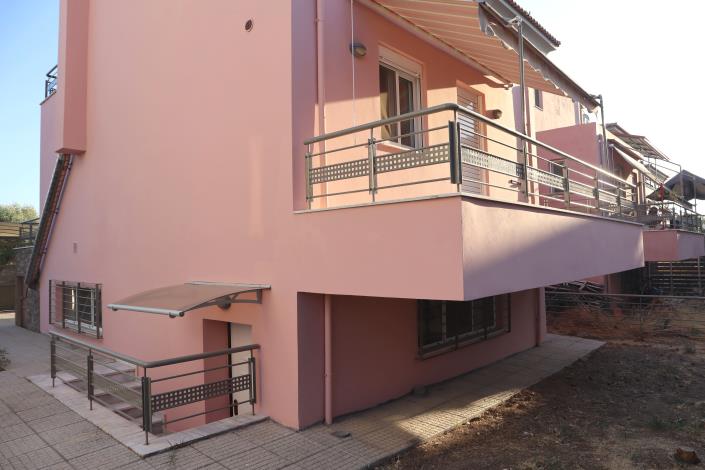 Image No.8-Jumelé de 3 chambres à vendre à Loutraki