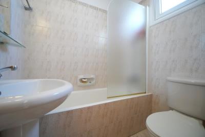 724757-apartment-for-sale-in-meneou_orig