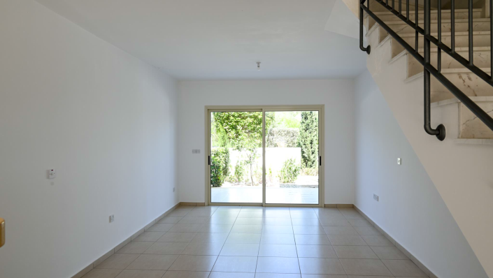 Image No.7-2 Bed Townhouse for sale