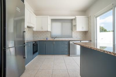 734920-detached-villa-for-sale-in-kissonerga_orig