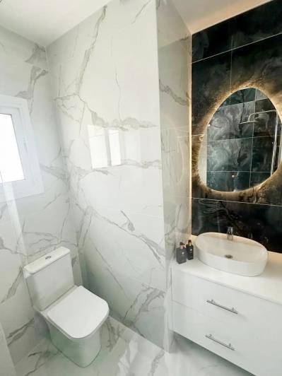 Image No.5-Appartement de 2 chambres à vendre à Makenzie Beach