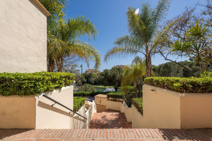 Image No.29-15 Bed Commercial for sale