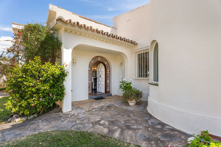 Image No.11-3 Bed Villa for sale