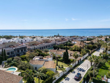 15-11d12f2f454f2f5e9b981fdd8b901d51