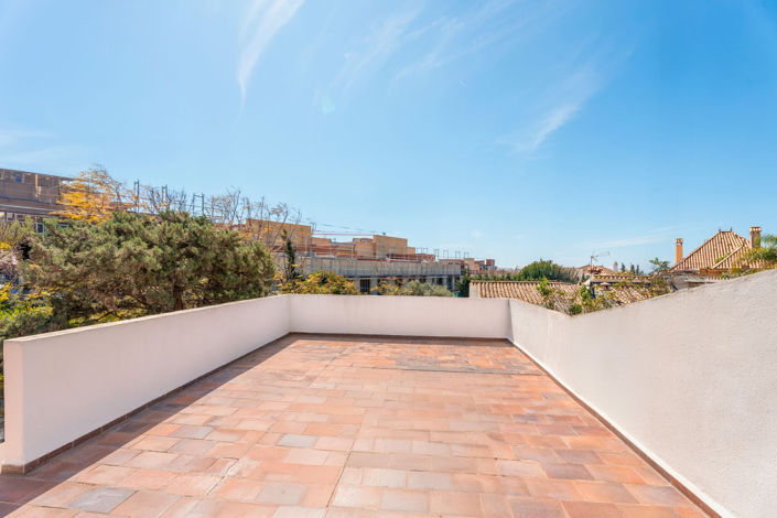 Image No.21-3 Bed Villa for sale