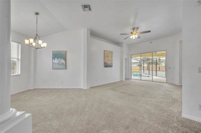 Image No.8-Propriété de 5 chambres à vendre à Davenport