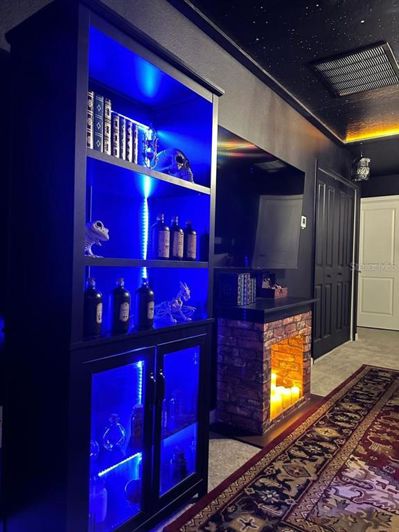 Image No.19-5 Bed Townhouse for sale