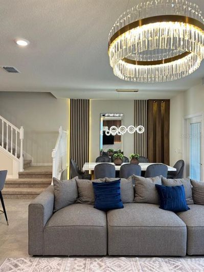 Image No.7-5 Bed Townhouse for sale