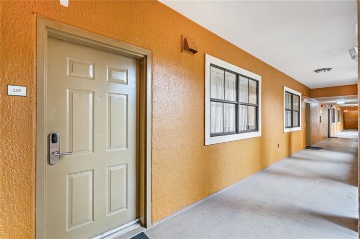 Image No.6-2 Bed Property for sale