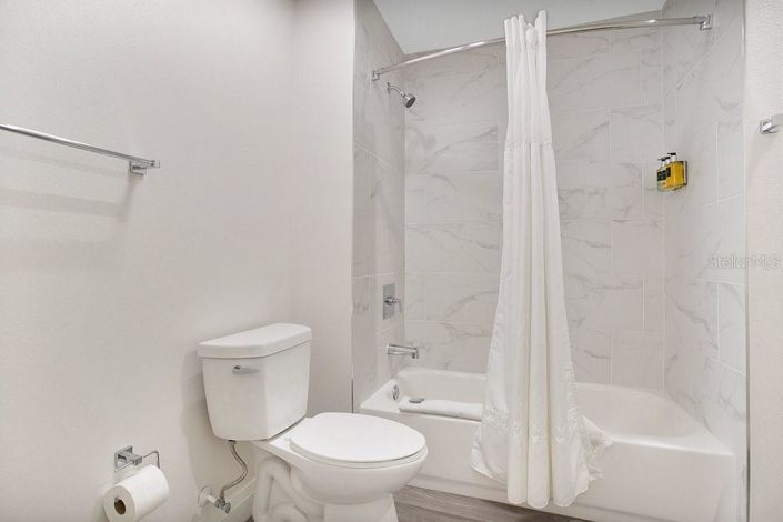 Image No.18-Propriété de 2 chambres à vendre à Winter Garden