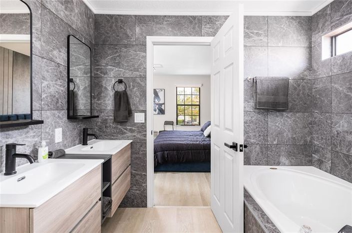 Image No.20-Propriété de 4 chambres à vendre à Clermont