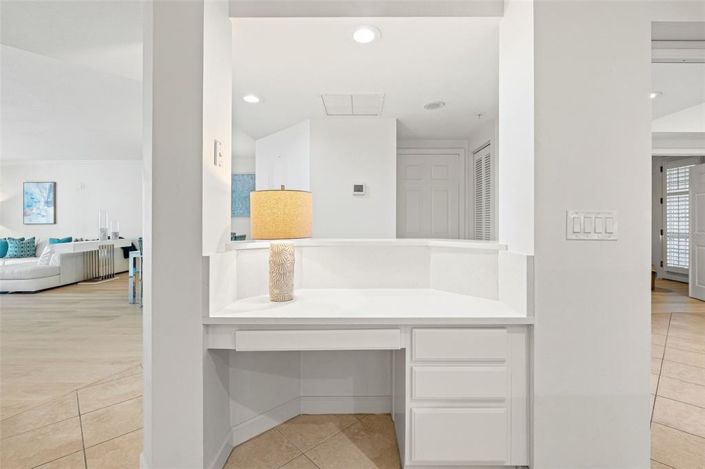 Image No.10-2 Bed Property for sale