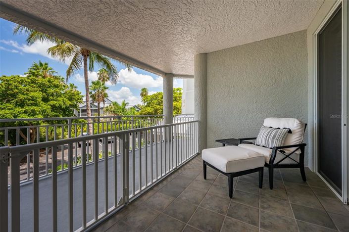 Image No.28-2 Bed Property for sale