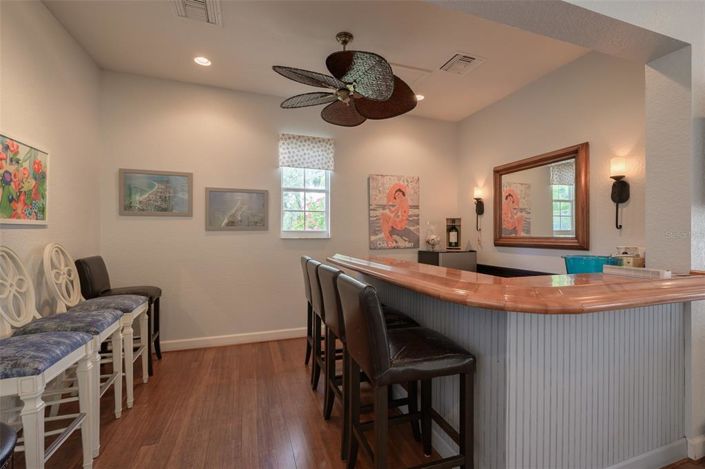 Image No.38-2 Bed Property for sale