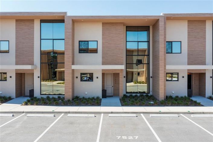 Image No.2-Propriété de 3 chambres à vendre à Kissimmee