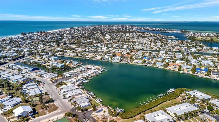 Image No.6-Propriété de 2 chambres à vendre à Holmes Beach