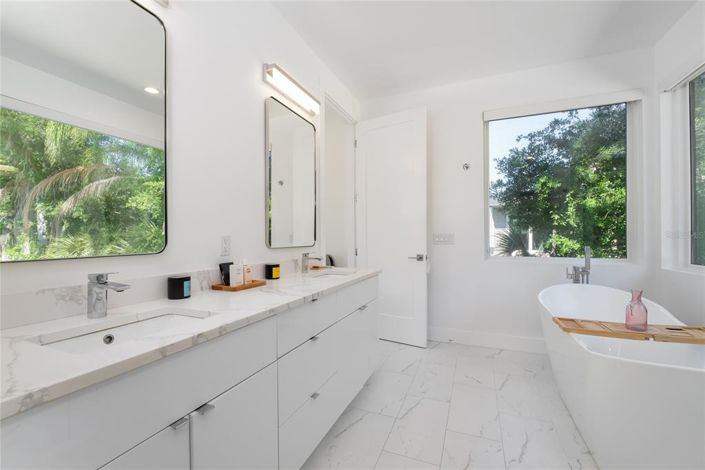 Image No.21-Propriété de 5 chambres à vendre à Windermere