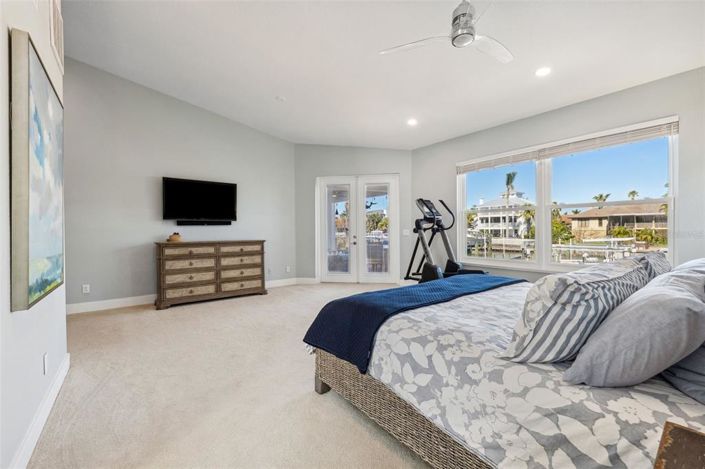 Image No.36-3 Bed Property for sale