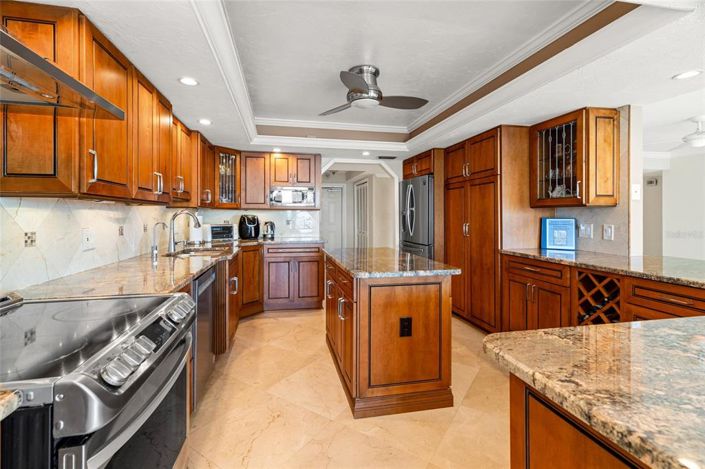 Image No.8-3 Bed Property for sale