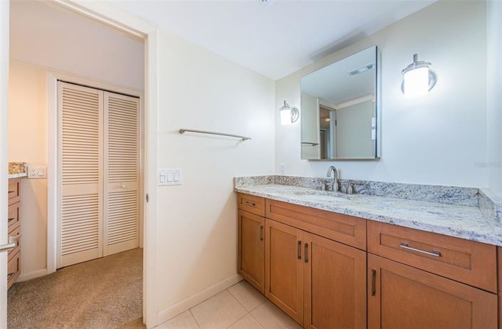 Image No.25-2 Bed Property for sale