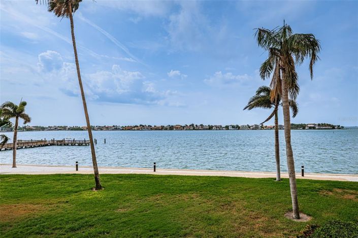 Image No.32-2 Bed Property for sale