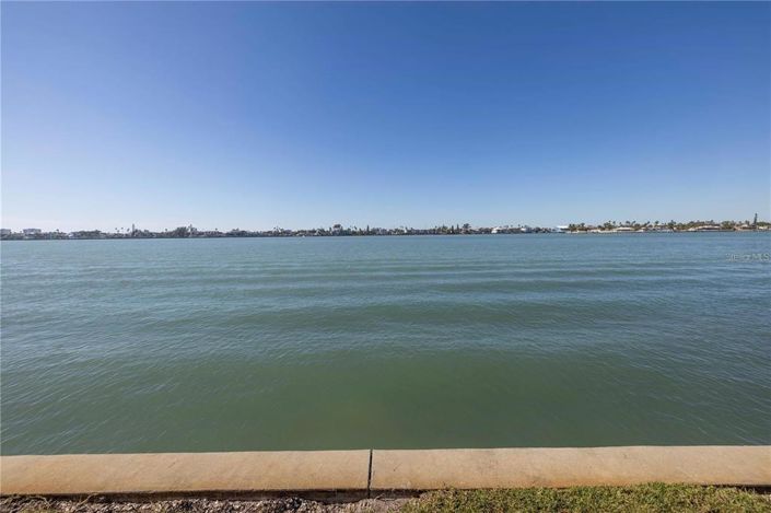 Image No.39-2 Bed Property for sale