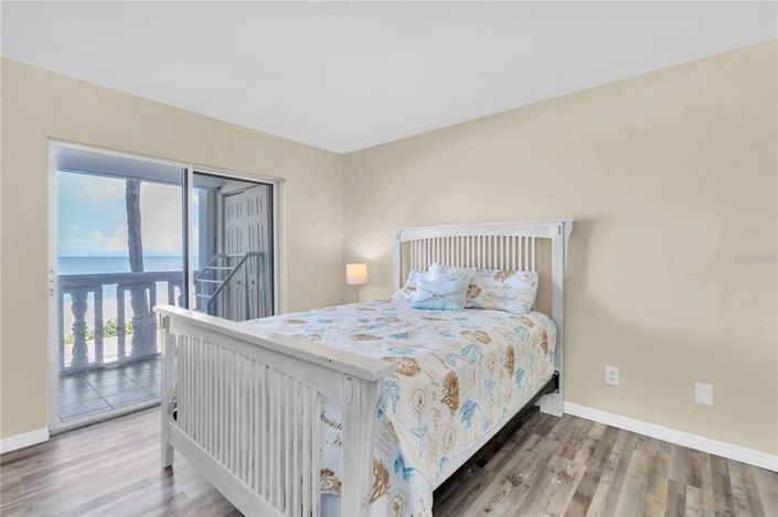 Image No.11-2 Bed Property for sale