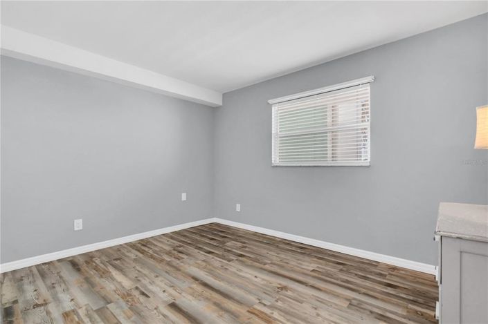 Image No.16-2 Bed Property for sale