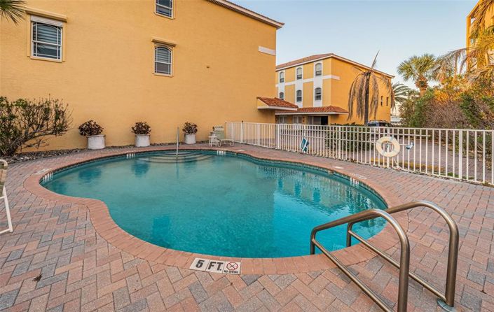 Image No.40-Maison de ville de 3 chambres à vendre à Treasure Island