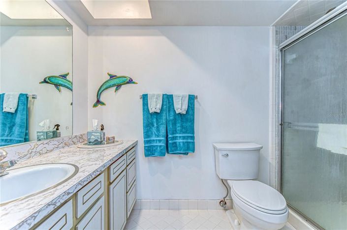 Image No.12-2 Bed Property for sale