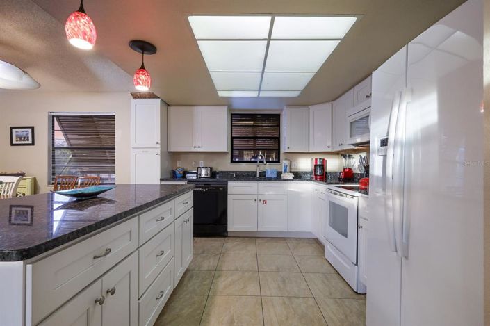 Image No.14-3 Bed Property for sale