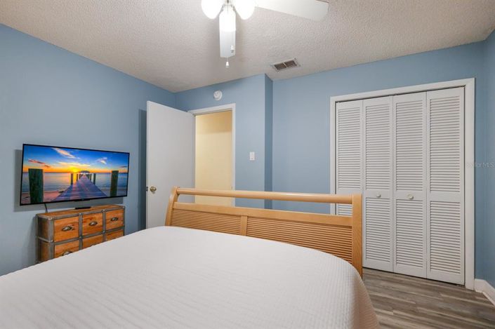 Image No.21-3 Bed Property for sale